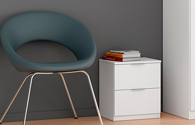 Mesita con dos cajones en blanco