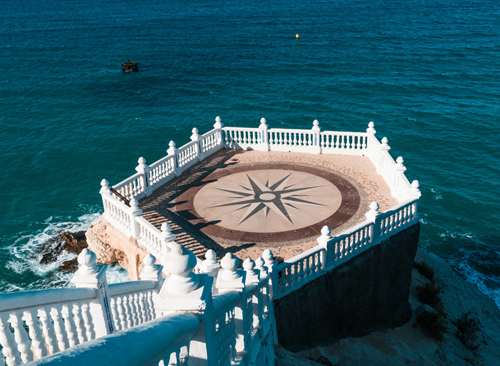 Estancia de 4 noches en Hotel 3*, régimen pensión completa.