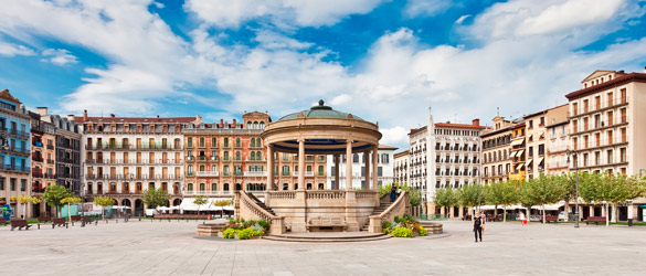 Estancia de 1 noche con desayuno en habitación doble y entrada al